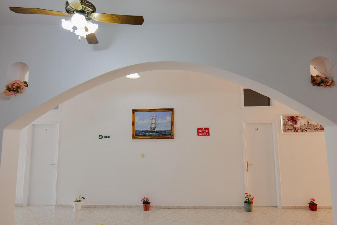Hotel Casamia Sarandë 外观 照片